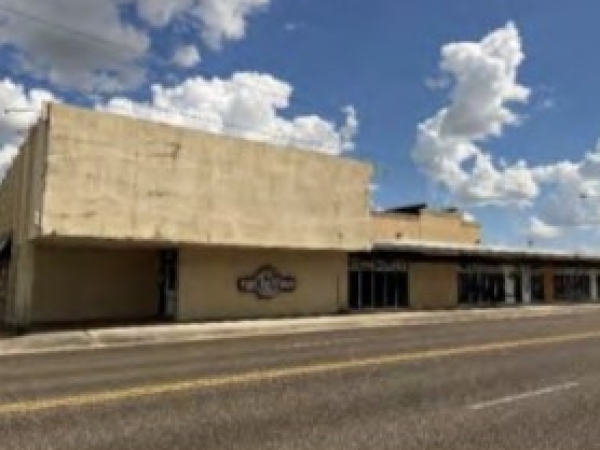 Listing Image #1 - Industrial for sale at 316 S 6th St, Kingsville TX 78363