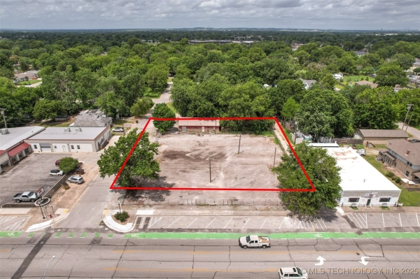 Listing Image #1 - Land for sale at 824 S Main Street, Broken Arrow OK 74012