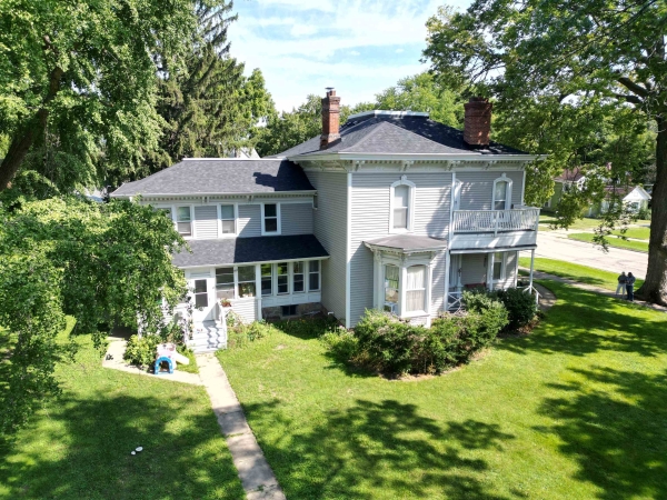 Listing Image #1 - Multi-family for sale at 400 N 4th Street, Oregon IL 61061