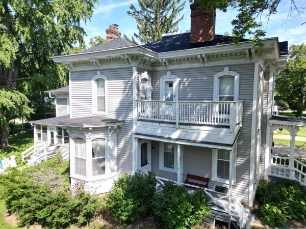 Listing Image #3 - Multi-family for sale at 400 N 4th Street, Oregon IL 61061