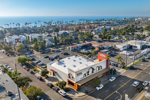 Listing Image #3 - Retail for sale at 525 S Coast Hwy 101, Oceanside CA 92054