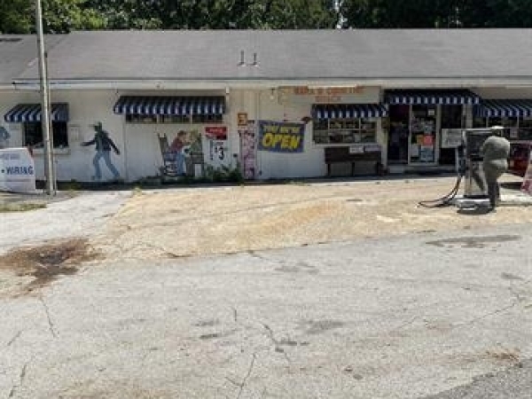 Listing Image #2 - Others for sale at 3566 & 3568 Williamsport Pike, Williamsport TN 38487