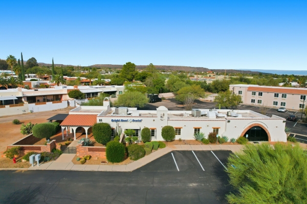 Listing Image #1 - Office for sale at 86 W Esperanza Blvd, Green Valley AZ 85614 Listing Image #1 - Office for sale at 86 W Esperanza Blvd, Green Valley AZ 85614