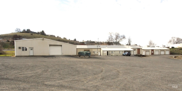 Listing Image #1 - Others for sale at 1482 & 1484 16th Ave, Clarkston WA 99403