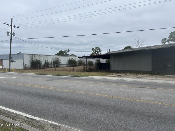Listing Image #2 - Industrial for sale at 3411 Shortcut Road, Pascagoula MS 39581