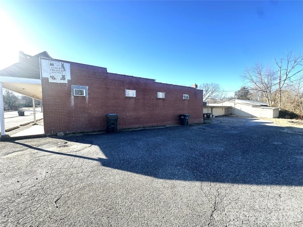 Listing Image #3 - Others for sale at 625 N Aspen Street, Lincolnton NC 28092