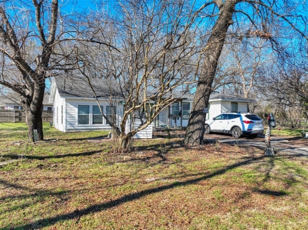 Listing Image #2 - Others for sale at 305 E Belt Line Road, Wilmer TX 75172