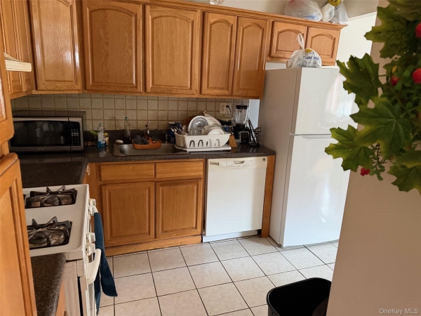 Listing Image #3 - Others for sale at 201-22 43rd Avenue, Bayside NY 11361