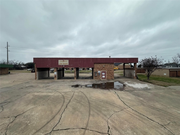 Listing Image #1 - Others for sale at 592 S League, Sulphur Springs TX 75482