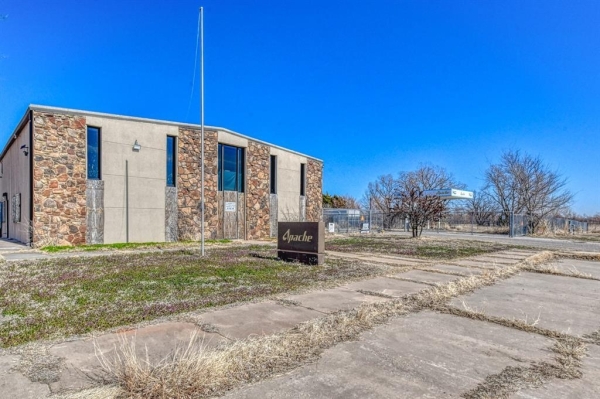 Listing Image #3 - Others for sale at 1710 Charles Allen Boulevard, Chickasha OK 73018