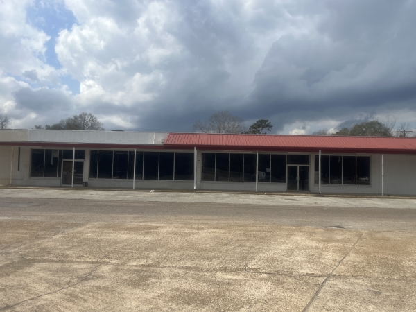 Listing Image #3 - Others for sale at 511 Fisher St, Oakdale LA 71463