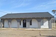 Listing Image #2 - Office for sale at 800 W Front Street, De Kalb TX 75559