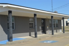 Office property for sale in De Kalb, TX