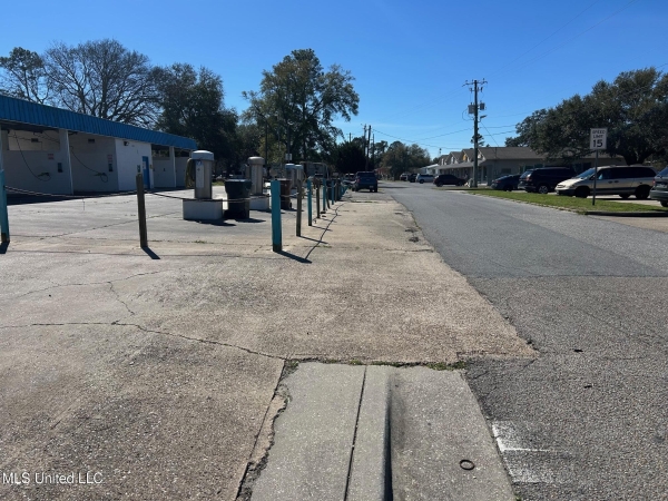 Listing Image #2 - Retail for sale at 2759 Pass Road, Biloxi MS 39531 Listing Image #2 - Retail for sale at 2759 Pass Road, Biloxi MS 39531