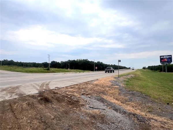 Listing Image #3 - Others for sale at 19118 S US Hwy 69, Kiowa OK 74553