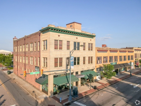 Listing Image #1 - Retail for sale at 131 E Innes Street, Salisbury NC 28144 Listing Image #1 - Retail for sale at 131 E Innes Street, Salisbury NC 28144