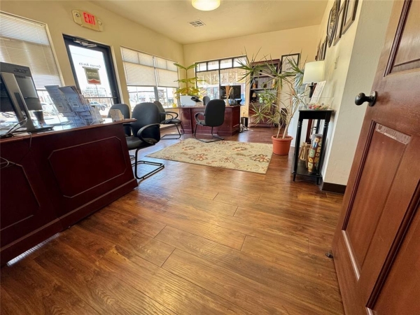 Listing Image #3 - Office for sale at 1102 S 4th Street, Chickasha OK 73018