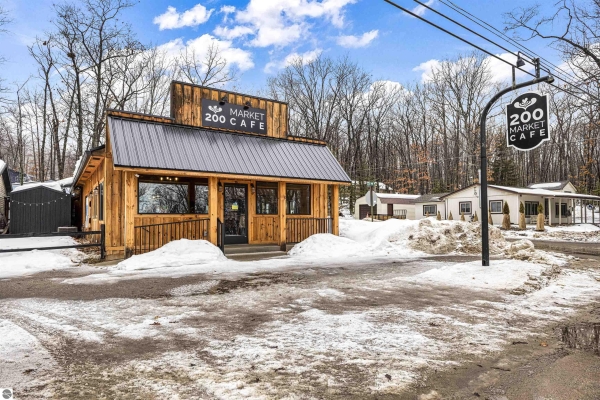 Listing Image #2 - Others for sale at 1857 W Higgins Lake Drive, Roscommon MI 48653