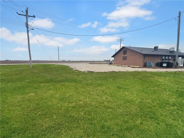 Listing Image #2 - Others for sale at 1806 E State Route 133, Hindsboro IL 61930