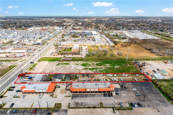 Listing Image #3 - Office for sale at 5918 S Staples St, Corpus Christi TX 78413