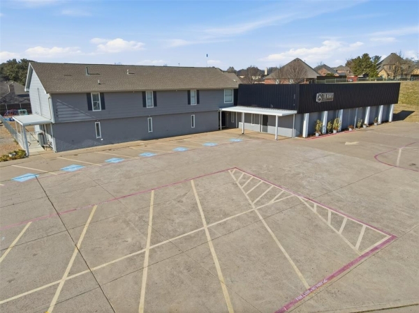 Listing Image #2 - Others for sale at 342 Alsbury Boulevard, Burleson TX 76028