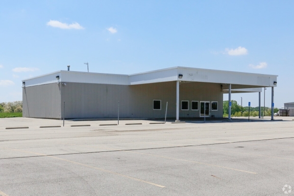 Listing Image #3 - Retail for sale at 2700 W National Rd, Springfield OH 45505