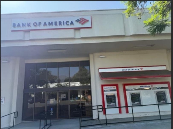 Listing Image #1 - Retail for sale at 2320 Honolulu, Montrose CA 91020