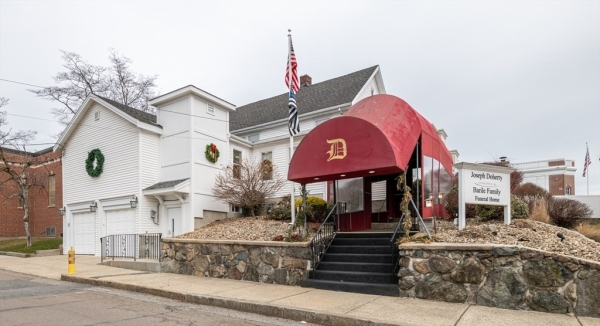 Listing Image #1 - Others for sale at 11 Linden Street, Reading MA 01867