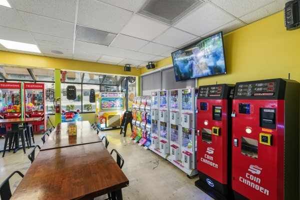 Listing Image #3 - Retail for sale at 1531 E Florida Avenue, Hemet CA 92544