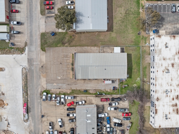 Listing Image #2 - Industrial for sale at 110 Post Office Dr, Suite A-B, Hewitt TX 76643