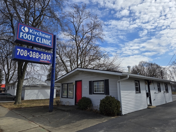Listing Image #1 - Office for sale at 4417 147th Street, Midlothian IL 60445 Listing Image #1 - Office for sale at 4417 147th Street, Midlothian IL 60445