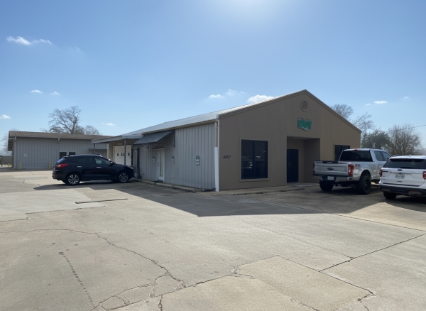 Listing Image #2 - Multi-Use for sale at 4953 & 4957 Big Lake Road, Lake Charles LA 70605