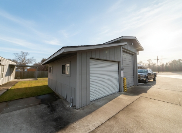 Listing Image #7 - Multi-Use for sale at 4953 & 4957 Big Lake Road, Lake Charles LA 70605