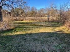 Listing Image #2 - Land for sale at 1013 W College, Clarksville TX 75426