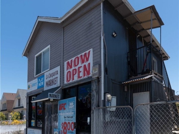 Listing Image #3 - Others for sale at 285 W 9th Street, San Pedro CA 90731