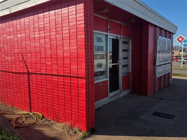 Listing Image #2 - Office for sale at 812 S 4th Street, Chickasha OK 73018