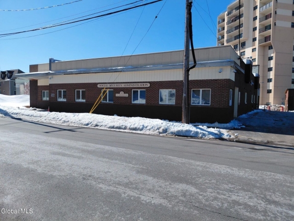 Listing Image #1 - Retail for sale at 13 N Arlington Avenue, Gloversville NY 12078