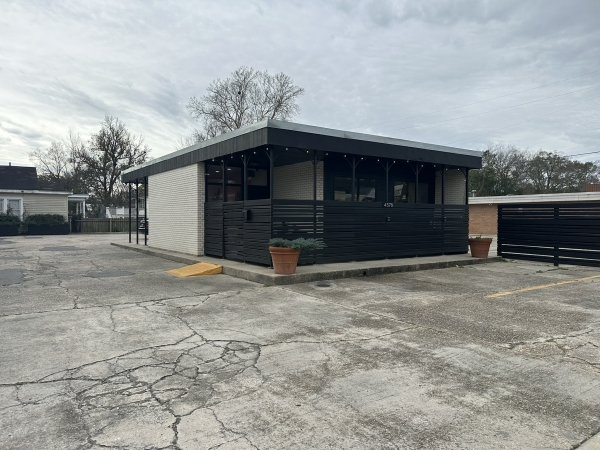 Listing Image #1 - Retail for sale at 4378 Government Street, Baton Rouge LA 70806