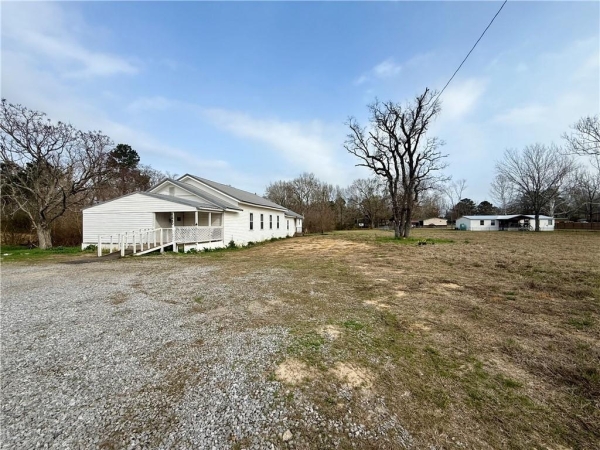 Listing Image #1 - Others for sale at 13460 Highway 84 W Highway, Trout LA 71371