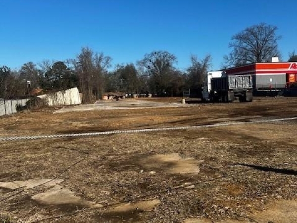 Listing Image #1 - Others for sale at 3444 Greenwood Road, Shreveport LA 71109