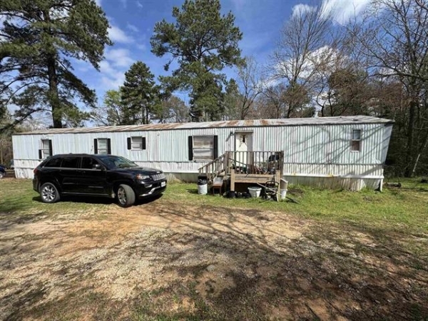 Listing Image #1 - Multi-family for sale at 123 CR 4009, Timpson TX 75975