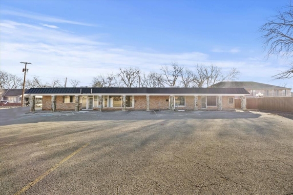 Listing Image #1 - Office for sale at 2108 Monroe Street, Commerce TX 75428 Listing Image #1 - Office for sale at 2108 Monroe Street, Commerce TX 75428