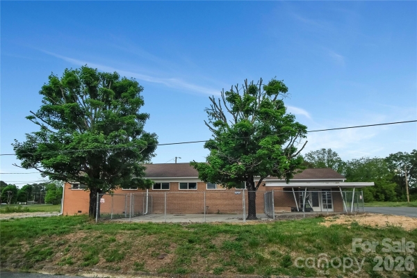 Listing Image #1 - Others for sale at 318 Laurel Avenue, Grover NC 28073