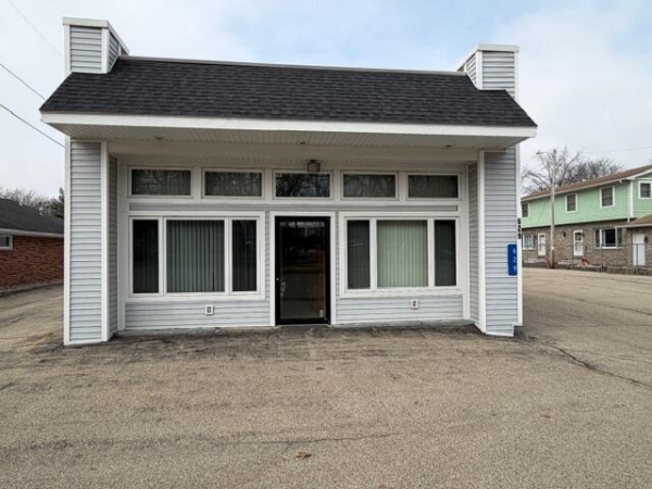 Listing Image #1 - Others for sale at 629 Cogswell Dr, Salem Lakes WI 53170