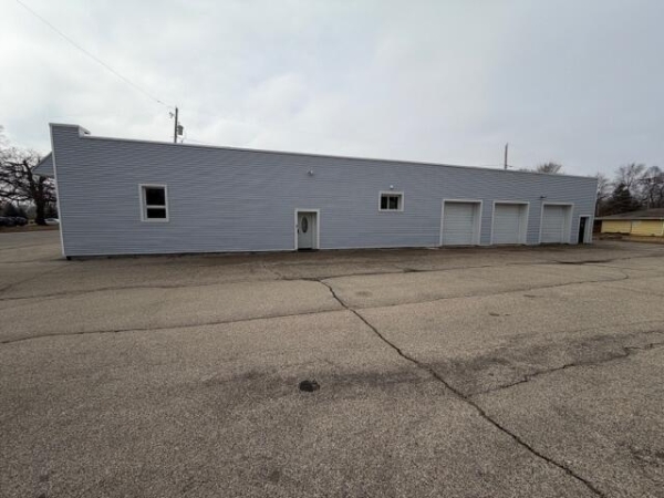 Listing Image #3 - Others for sale at 629 Cogswell Dr, Salem Lakes WI 53170