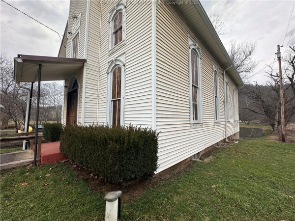 Listing Image #2 - Others for sale at 21541 S Calhoun Highway, Minnora WV 25268