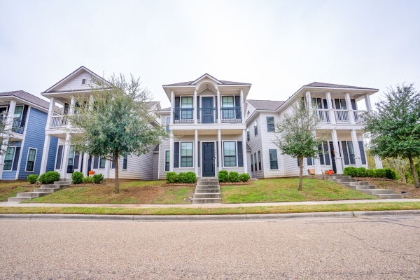 Listing Image #1 - Multi-family for sale at 304 Redmond Dr, College Station TX 77840 Listing Image #1 - Multi-family for sale at 304 Redmond Dr, College Station TX 77840