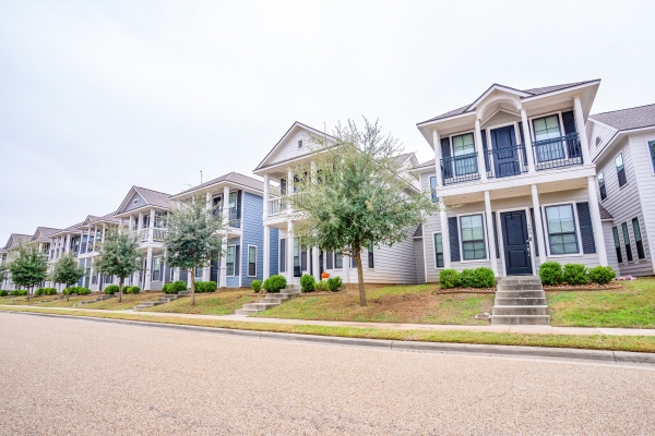 Listing Image #3 - Multi-family for sale at 304 Redmond Dr, College Station TX 77840 Listing Image #3 - Multi-family for sale at 304 Redmond Dr, College Station TX 77840