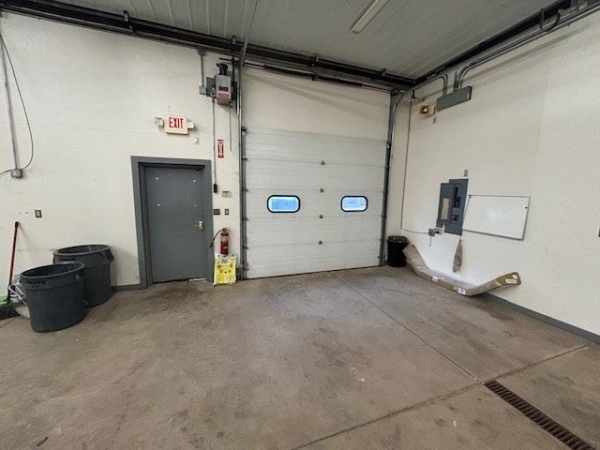 Listing Image #2 - Others for sale at 711 Cottage St, Ashland OH 44805