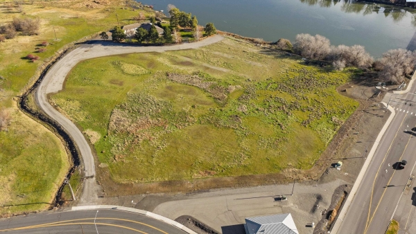 Listing Image #3 - Land for sale at 10002 NKA Wine Country Rd., Prosser WA 99350